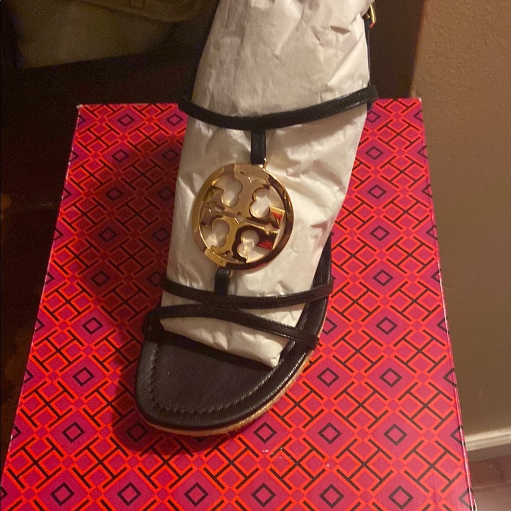 Tory Burch Perfect Black Calf Leather Espadrilles. New in Box